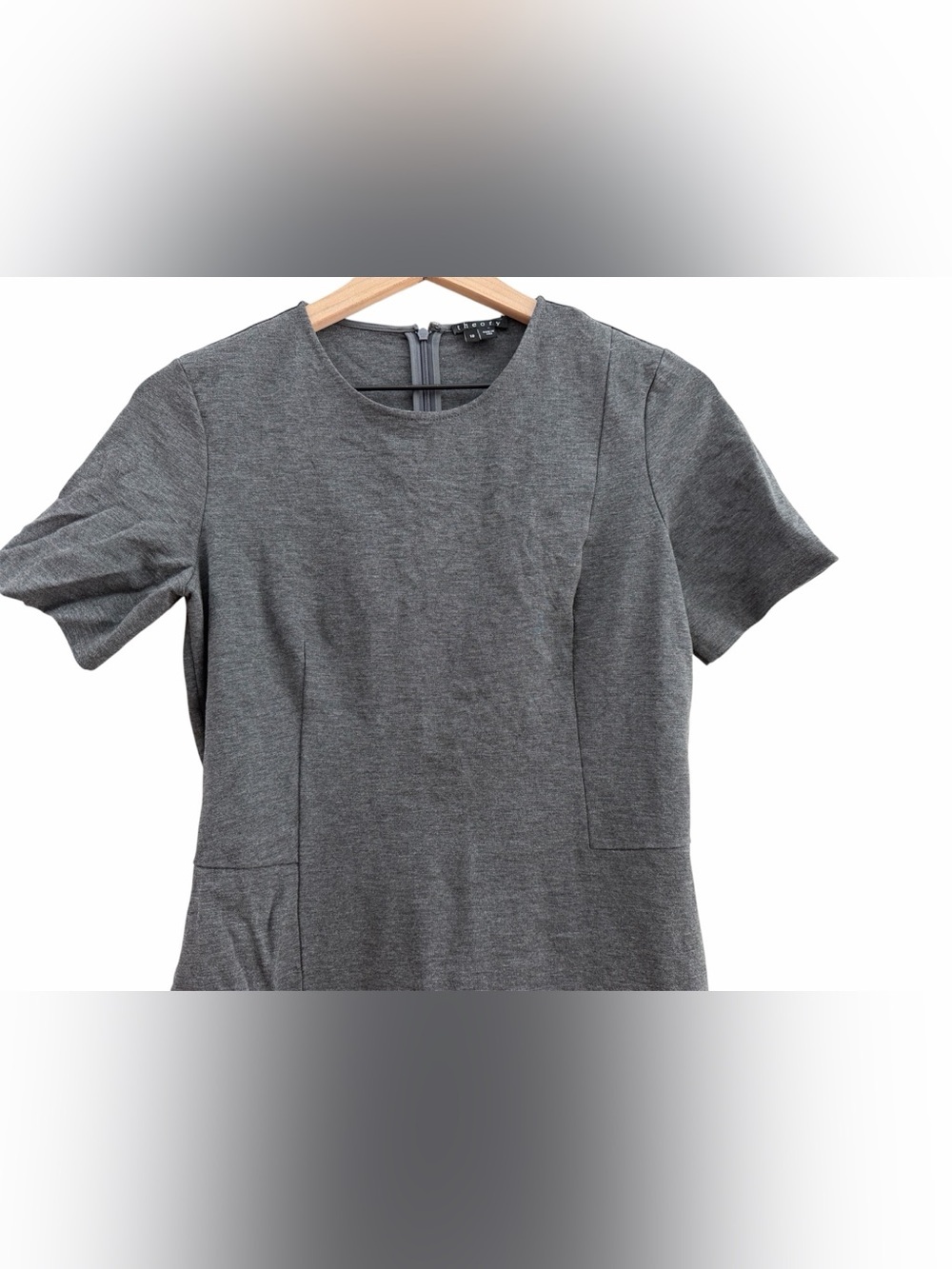 Theory Winstine Refiner Classic Short-Sleeve Gray Sheath Dress with Front Slit - Picture 4 of 11